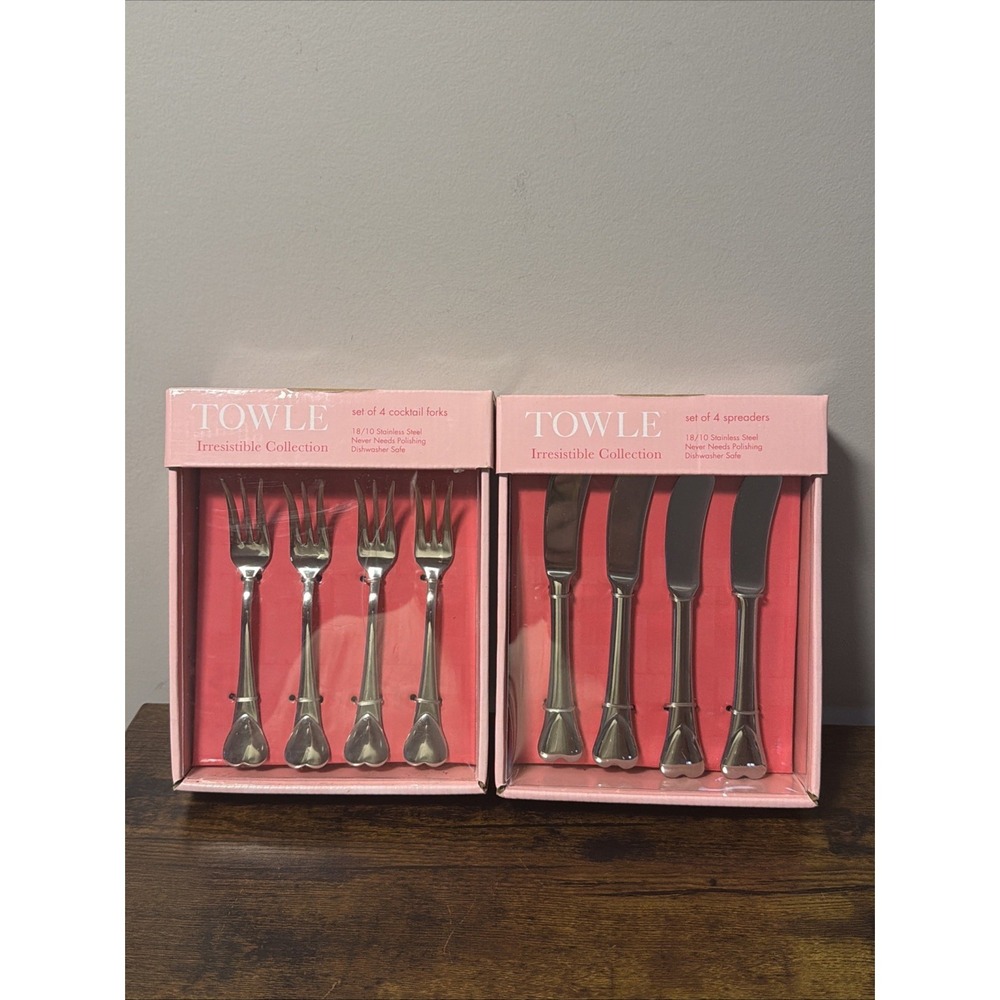NEW Towle IRRESISTIBLE Heart Shaped Collection, 4x Spreaders & 4x Cocktail Forks